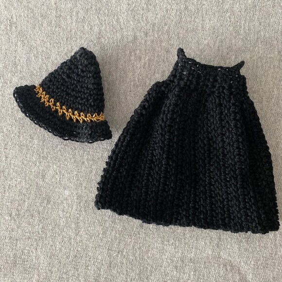 Handmade Crochet Halloween Black Gold Witch Outfit for 29cm Doll 2-Piece Set - Picture 12 of 12
